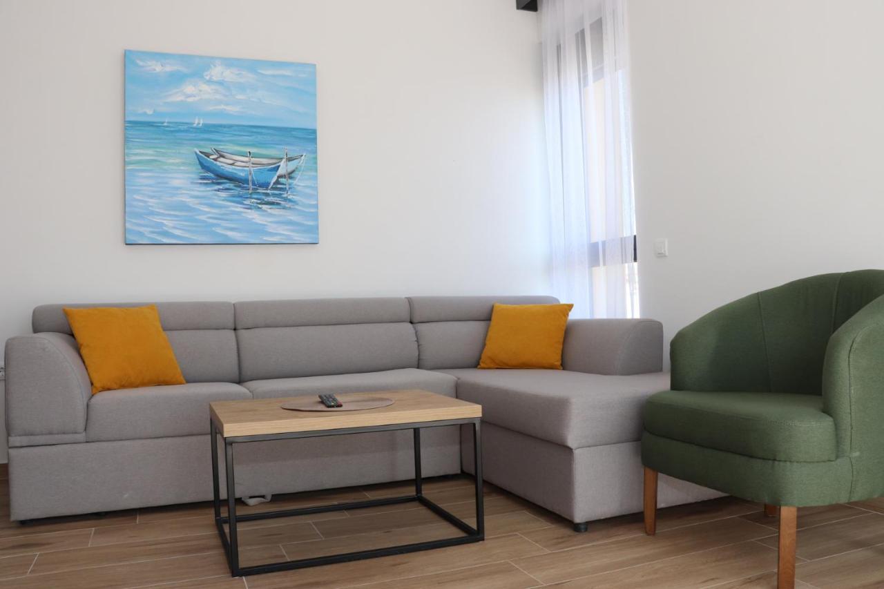 Eagles Apartments & Suites อุลซิน ภายนอก รูปภาพ