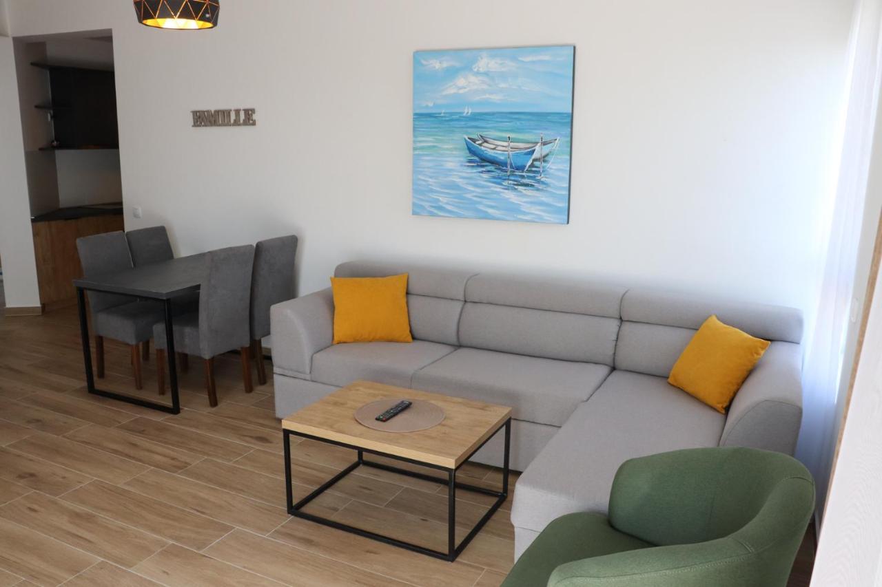 Eagles Apartments & Suites อุลซิน ภายนอก รูปภาพ