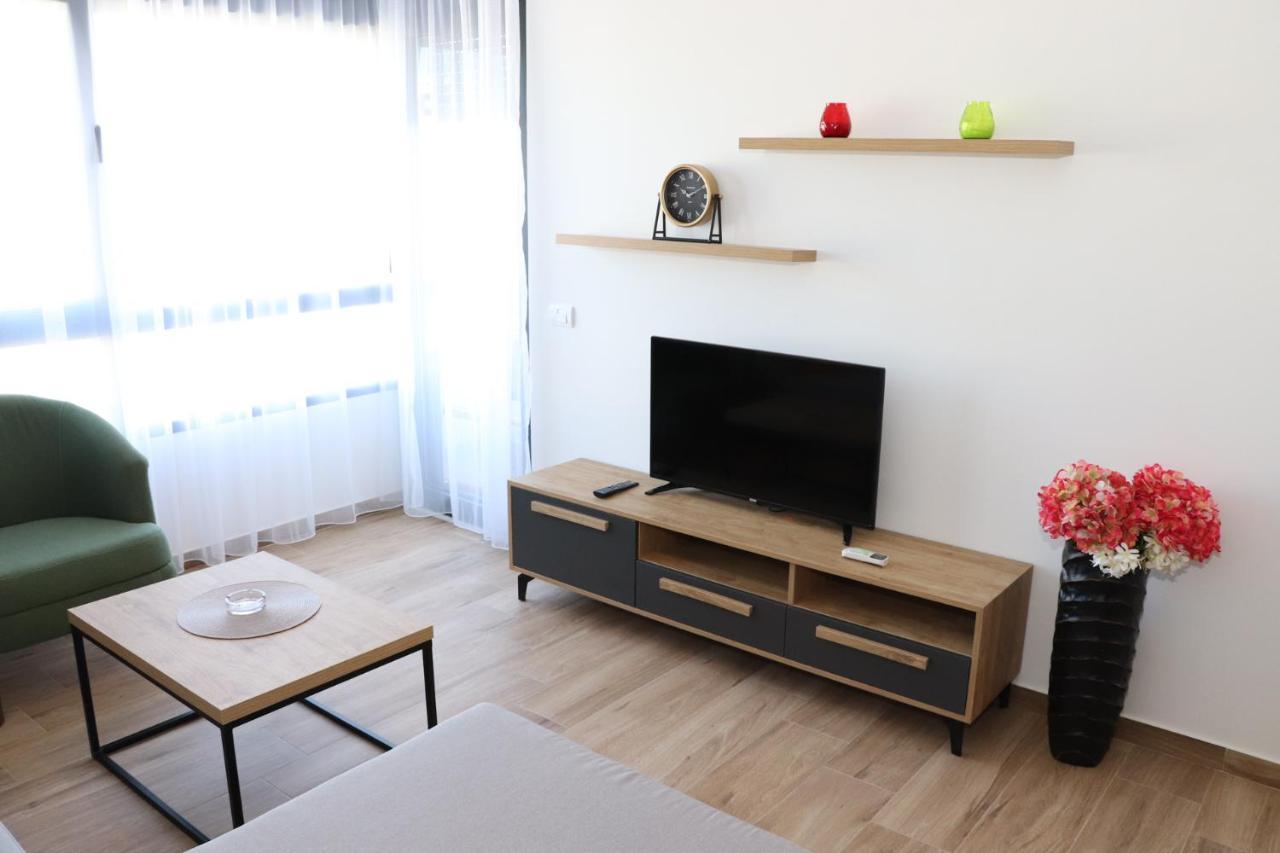 Eagles Apartments & Suites อุลซิน ภายนอก รูปภาพ