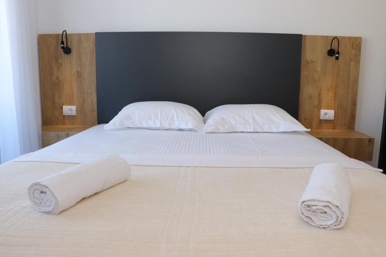Eagles Apartments & Suites อุลซิน ภายนอก รูปภาพ